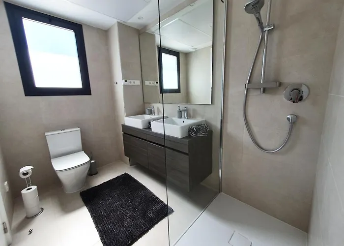 Middel Views * Fuengirola